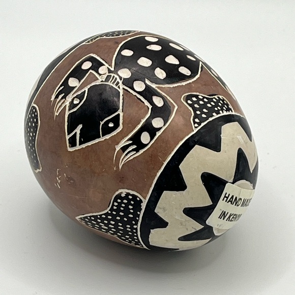 African Folk Art Kenya LIZARD Hand Carved Painted Stone Egg Vintage - Picture 8 of 9